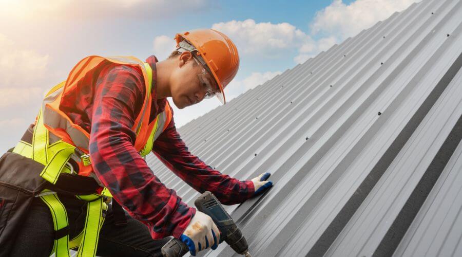 Professional gutter cleaning in Frankfort, KS